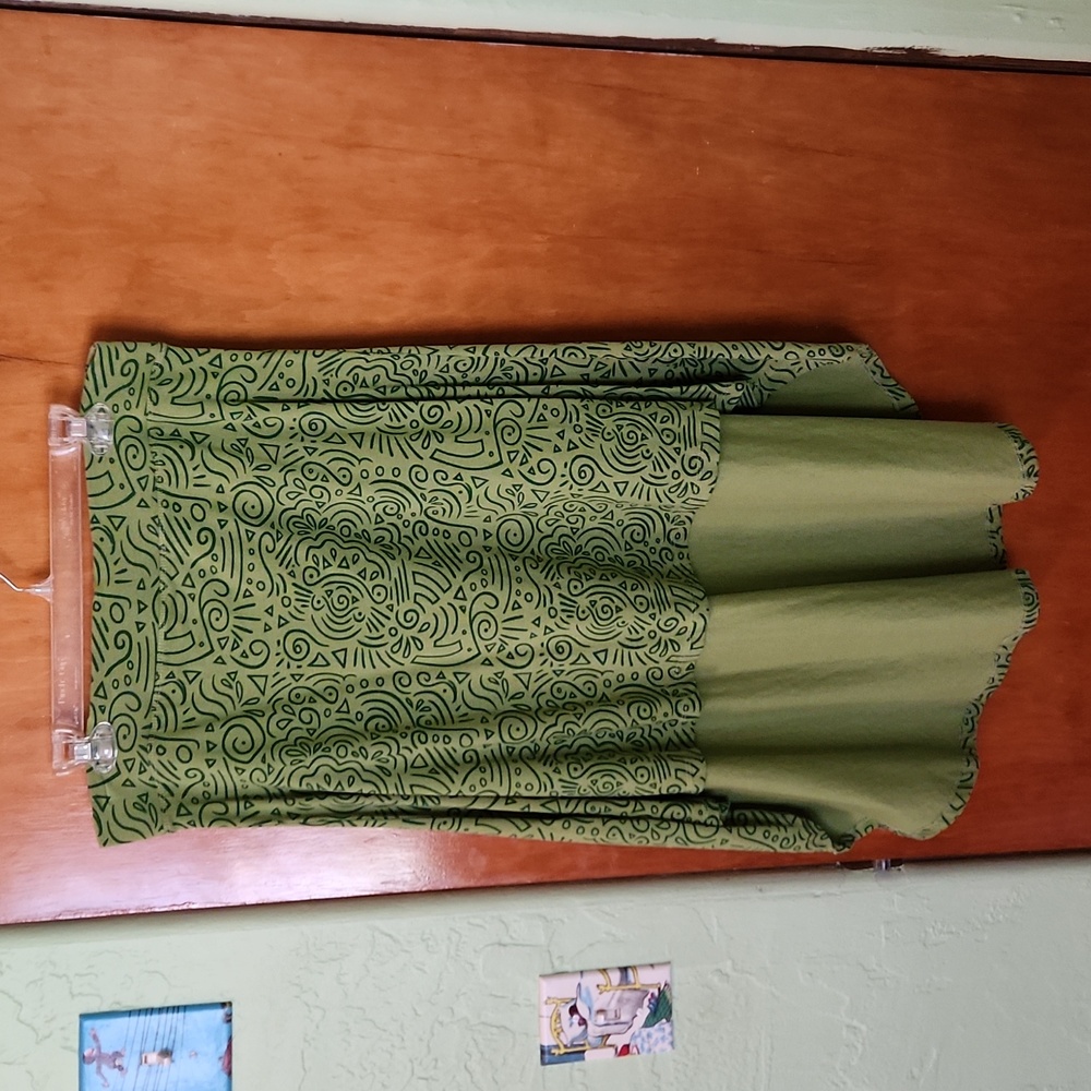 Soul Flower-XL hi-low skirt, green w/dark green doodles, organic cotton/spandex